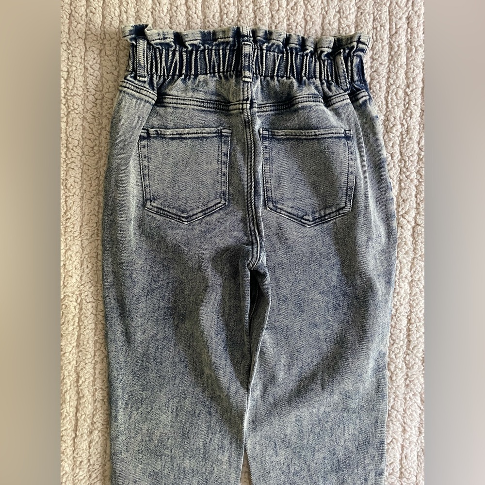 (New, never worn!!) Paper-bag waist mom jeans from Target